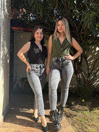 JEANS BOTONES GRIS