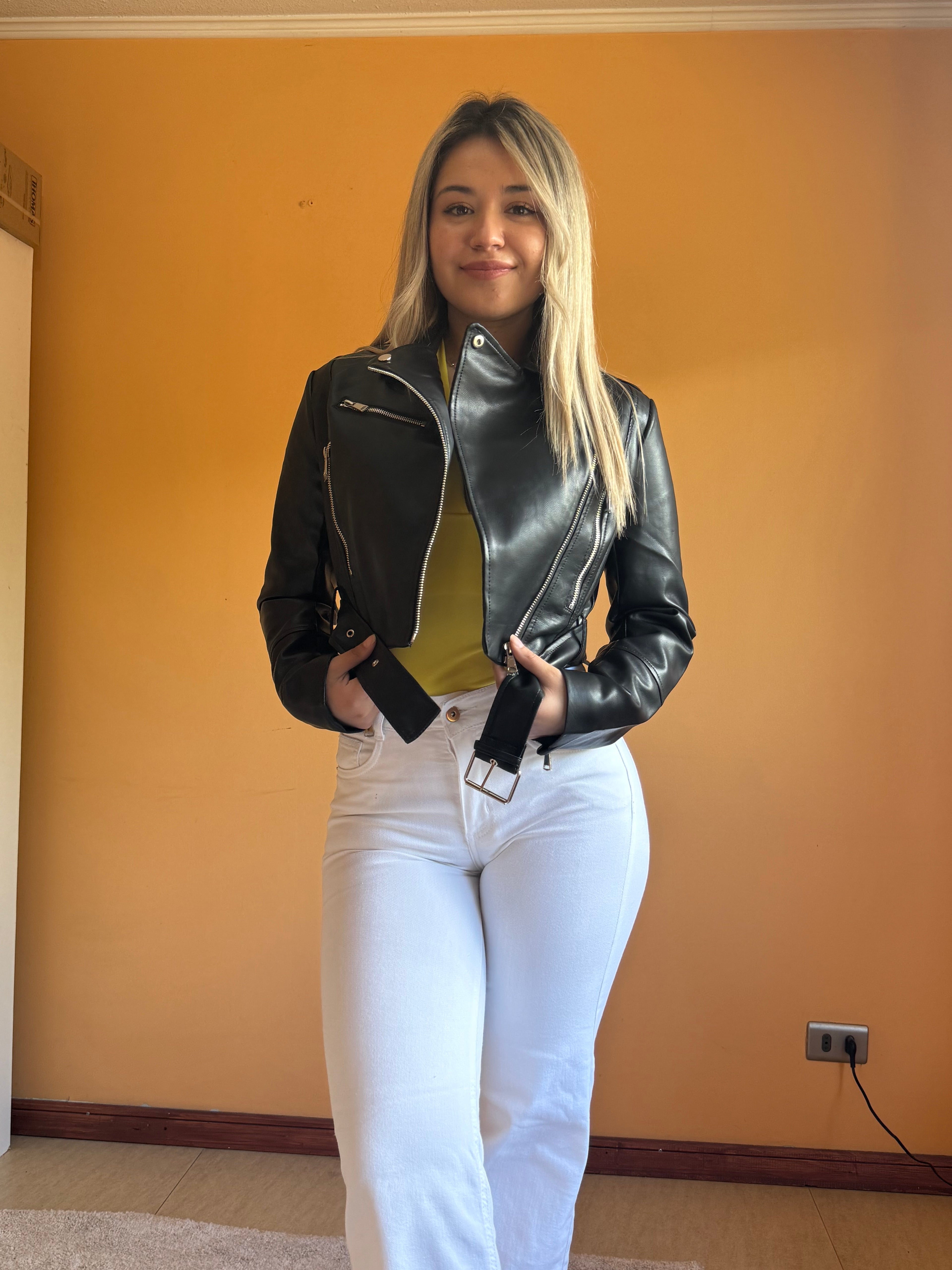 CHAQUETA ECO CUERO